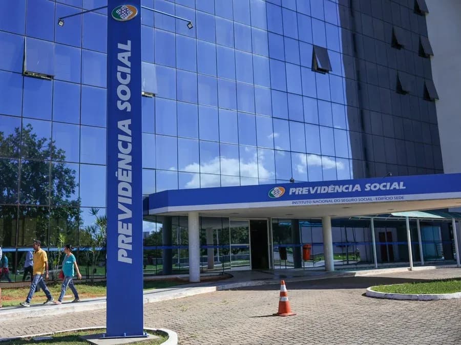 Fila de espera do INSS cai para 1, 2 milhão de requerimentos